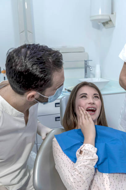 Best Chipped Tooth Repair Near Me  in Dogtown, CA